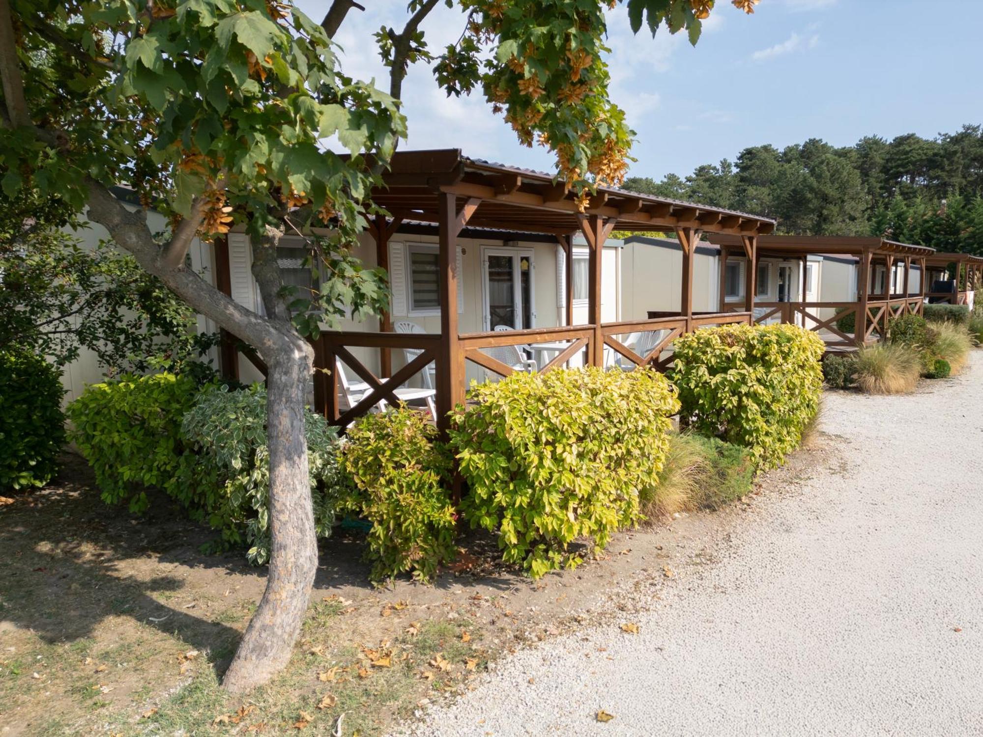 Aranypart Camping & Apartments Шиофок Экстерьер фото